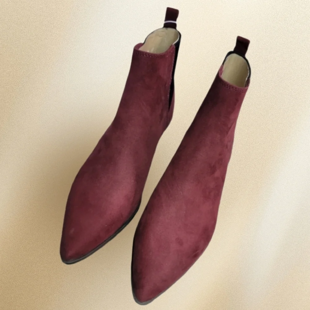A NEW DAY GWEN Burgundy Faux Suede Ankle Boots Women's Size: 9